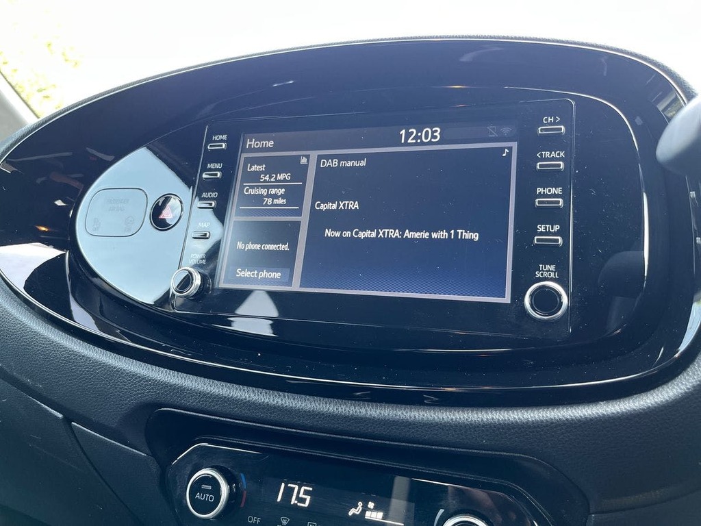 Toyota Aygo X Edge Beige #16