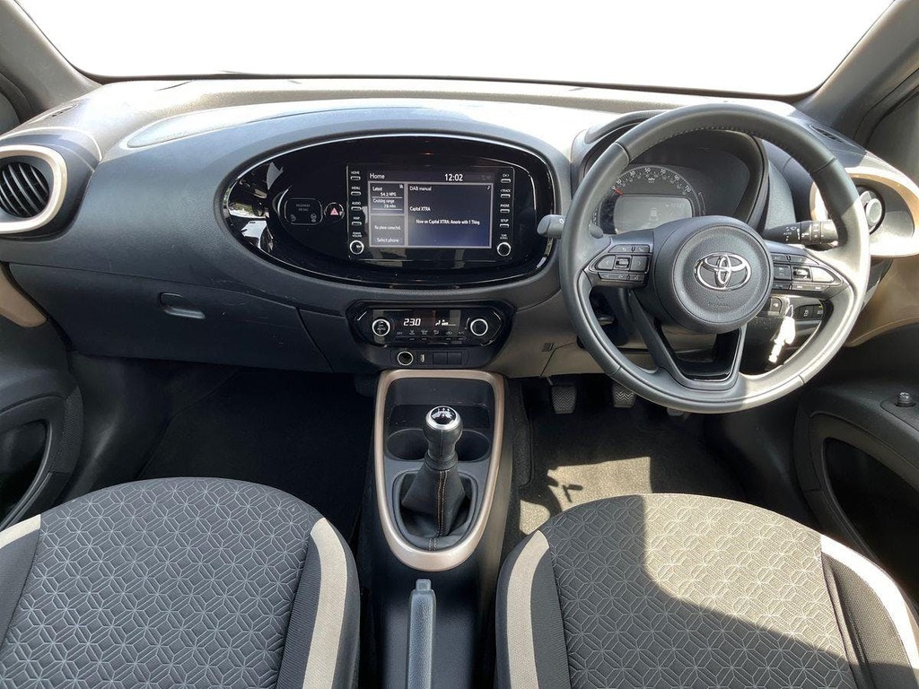 Toyota Aygo X Edge Beige #11