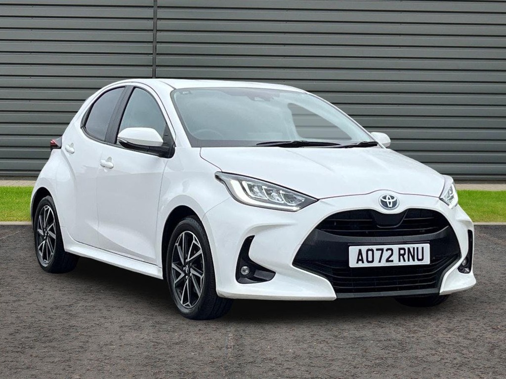 Toyota Yaris 1.5 Vvt-h Design Hatchback Hybrid E Cvt White
