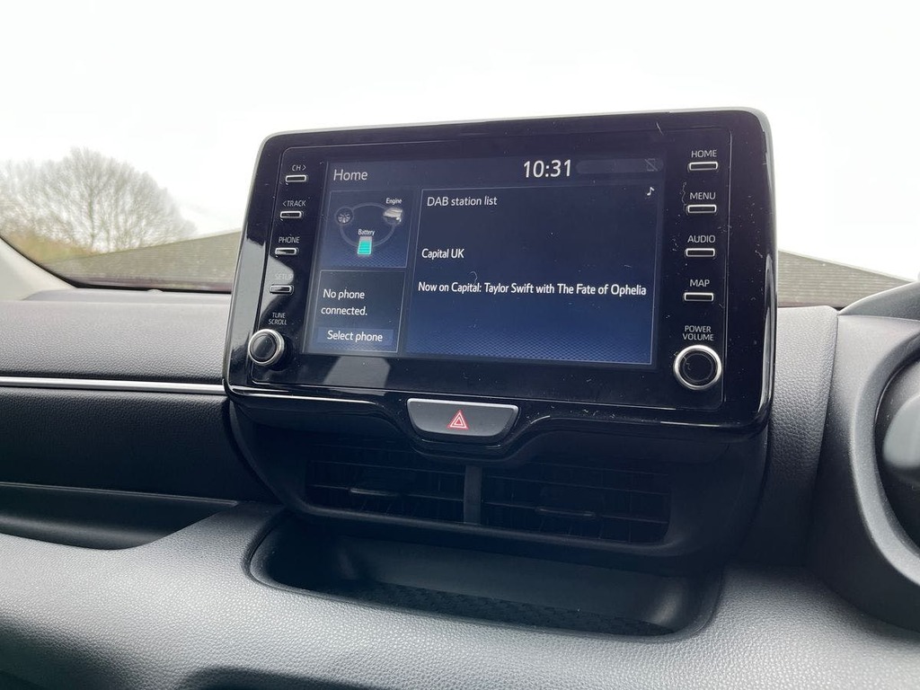 Toyota Yaris Hatchback Grey #16