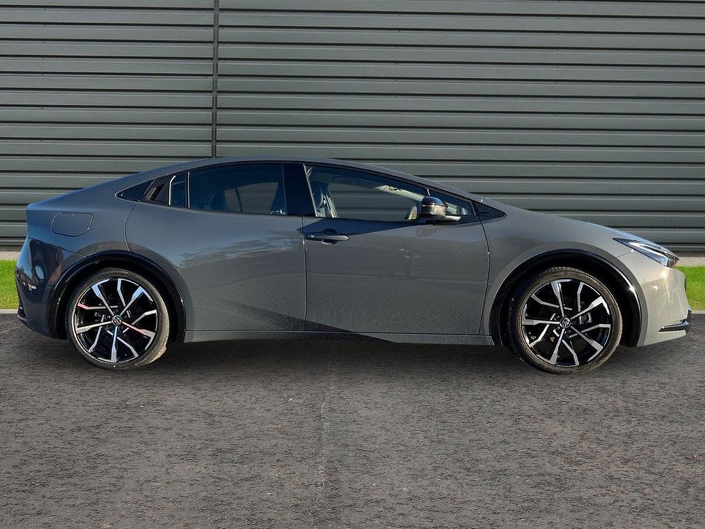 Toyota Prius 2.0 13.6Kwh Excel Hatchback Plug In Hyb Grey #2