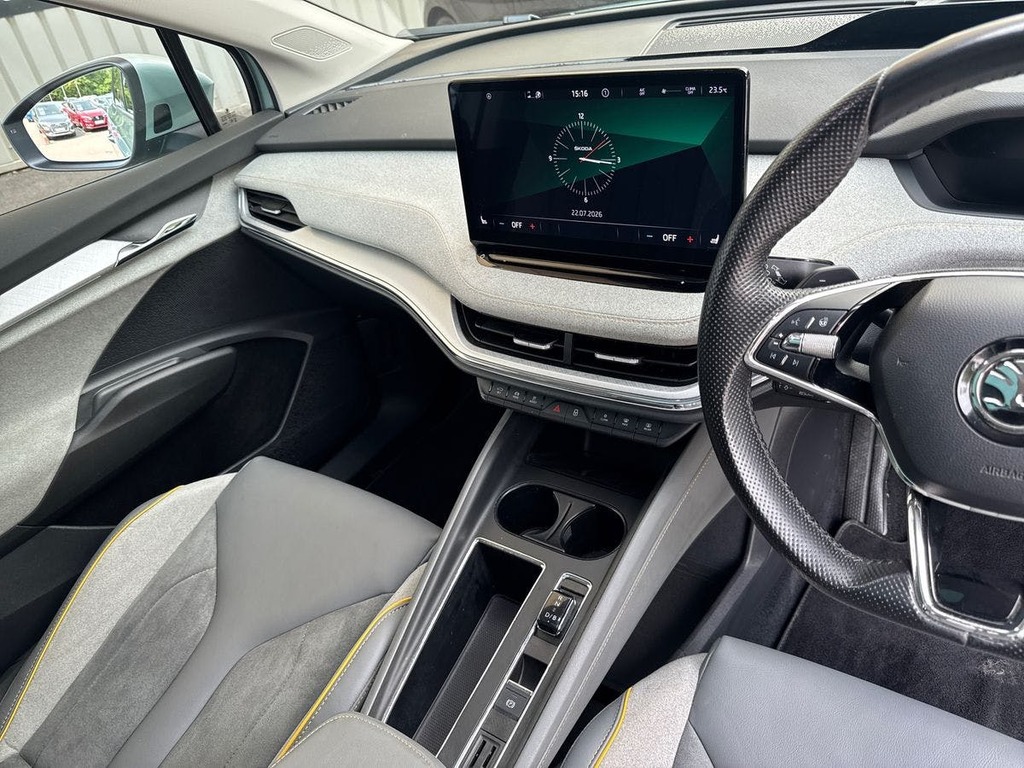 Skoda ENYAQ 60 Black #10