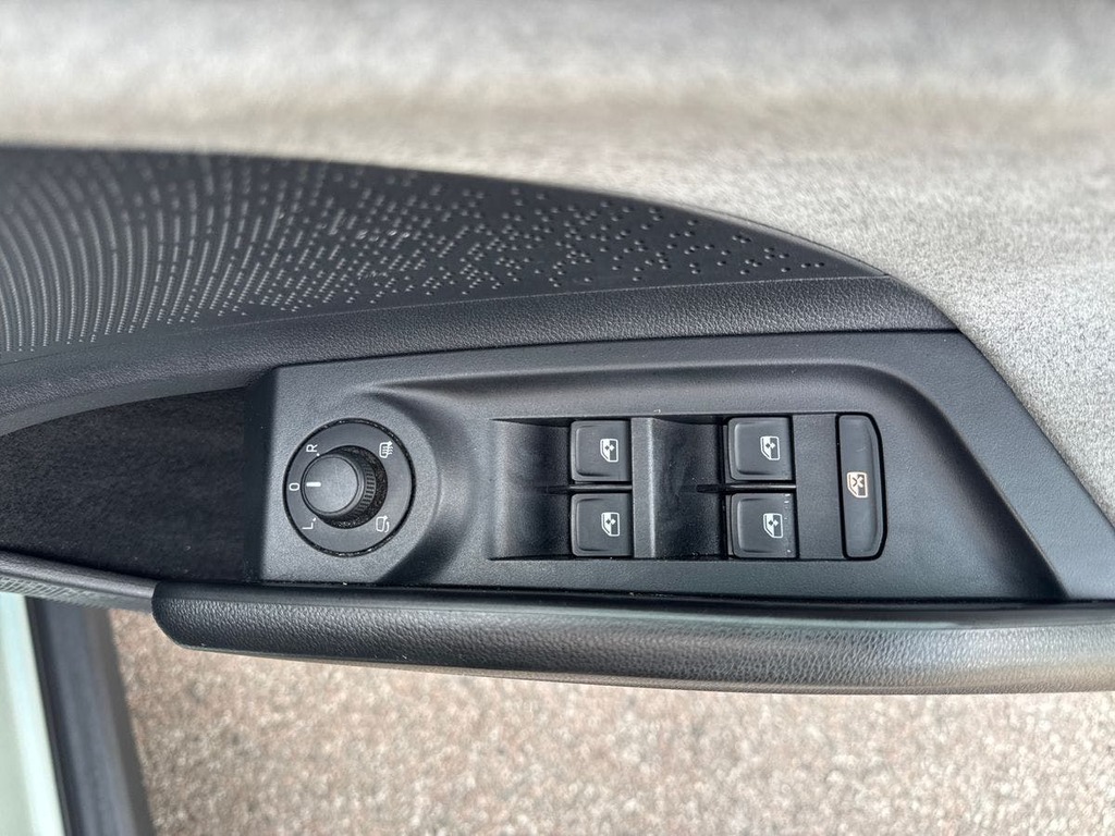 Skoda ENYAQ 60 Black #27