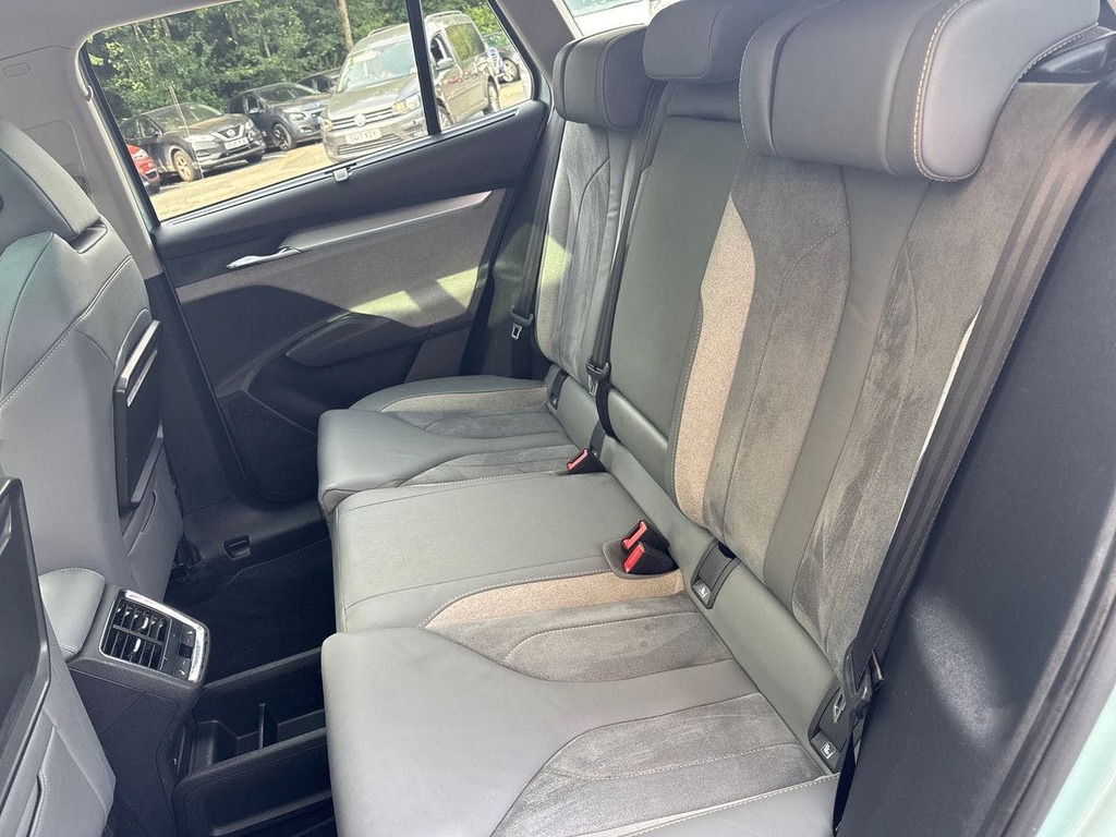 Skoda ENYAQ 60 Black #28