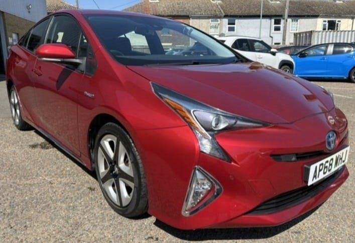 Toyota Prius+ 1.8 Vvt-h Business Edition Plus Hatchback Petr Red