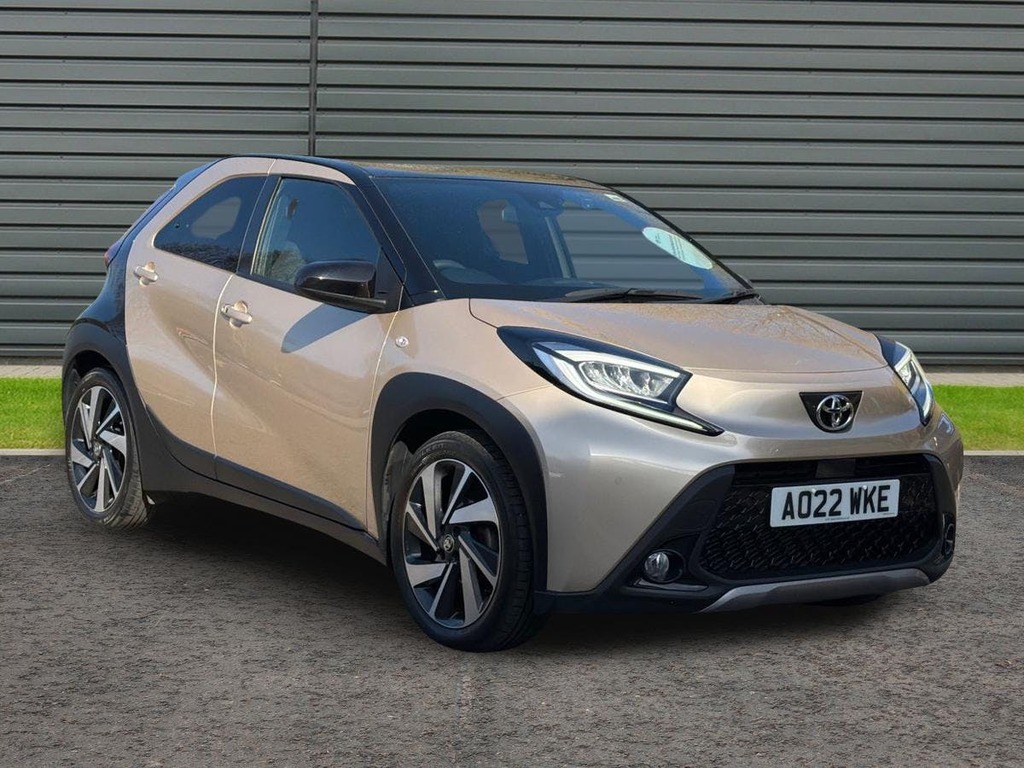 Toyota Aygo X 1.0 Vvt I Exclusive Hatchback Beige