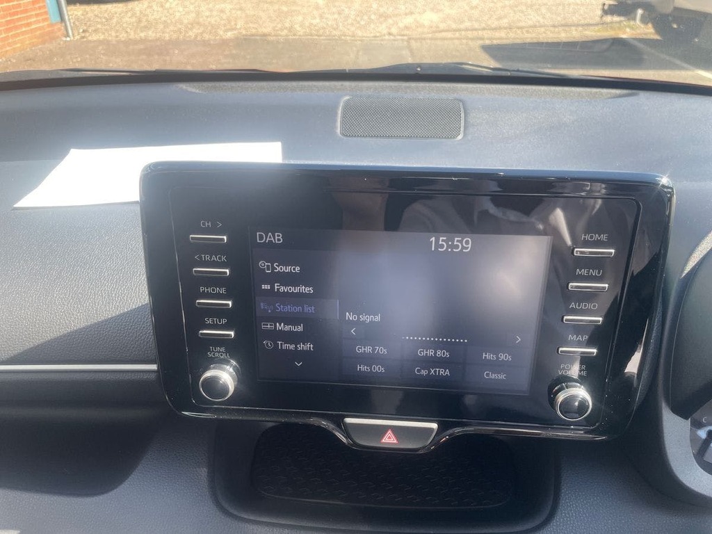 Toyota Yaris Hatchback Silver #16