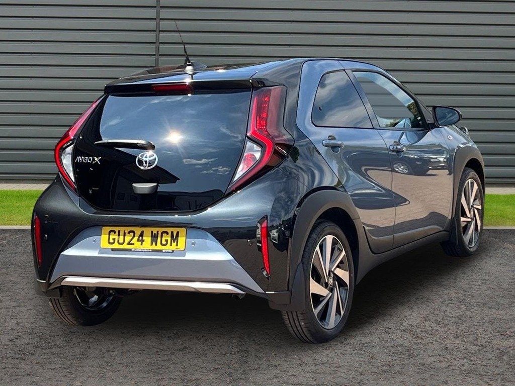Toyota Aygo X 1.0 Vvt I Exclusive Hatchback X Shift Grey #3