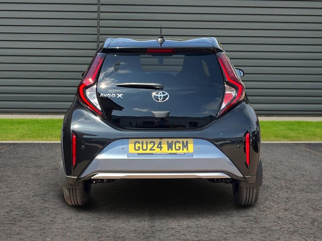 Toyota Aygo X 1.0 Vvt I Exclusive Hatchback X Shift Grey #4