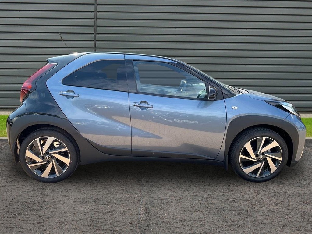 Toyota Aygo X 1.0 Vvt I Exclusive Hatchback X Shift Grey #2