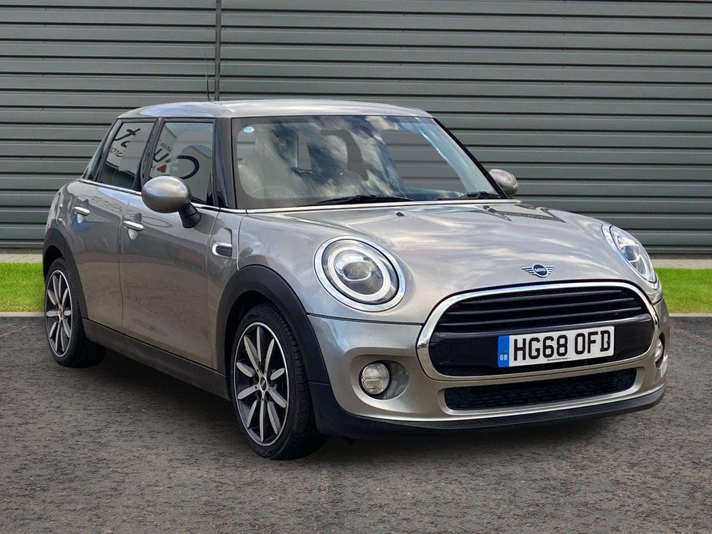 Mini Hatch 1.5 Cooper Hatchback Steptronic Silver