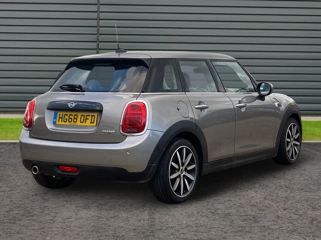 Mini Hatch 1.5 Cooper Hatchback Steptronic Silver #3