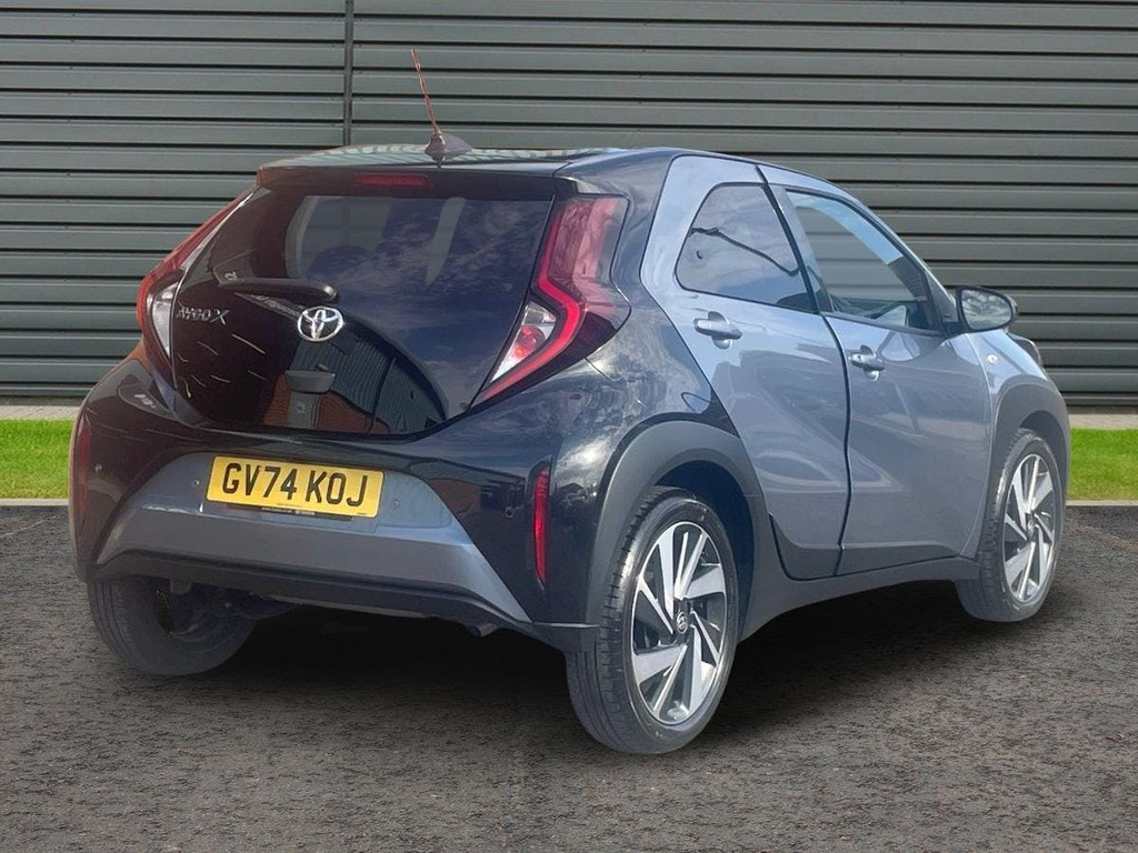 Toyota Aygo X 1.0 Vvt I Edge Hatchback X Shift #3