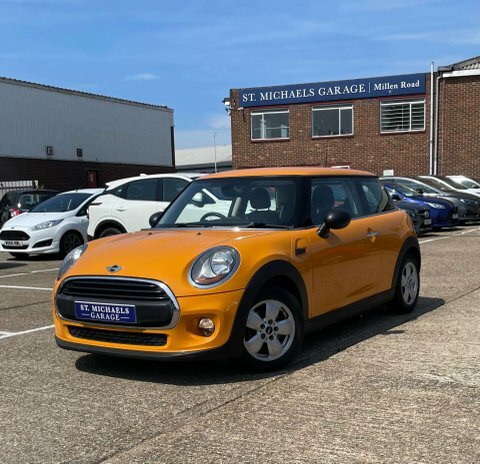 Mini Hatch One Orange