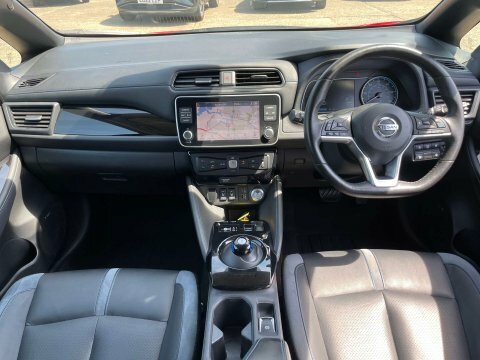 Nissan Leaf Hatchback YE21JVT Red #2