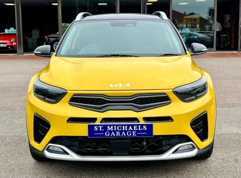 Kia Stonic Suv Yellow #5