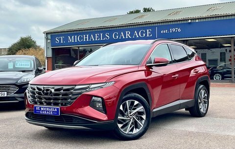 Hyundai Tucson Suv Red