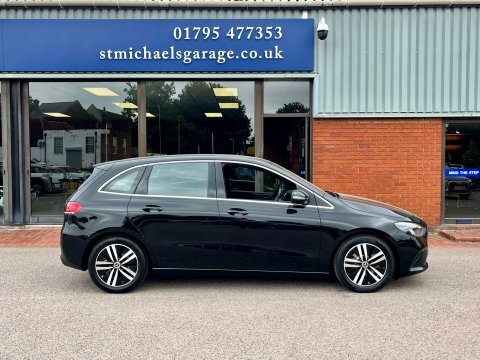 Mercedes-Benz B Class Hatchback Black #10
