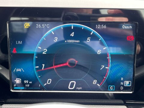 Mercedes-Benz B Class Hatchback Black #21