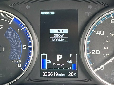 Mitsubishi Outlander 2.0 Exceed Cvt Brown #26