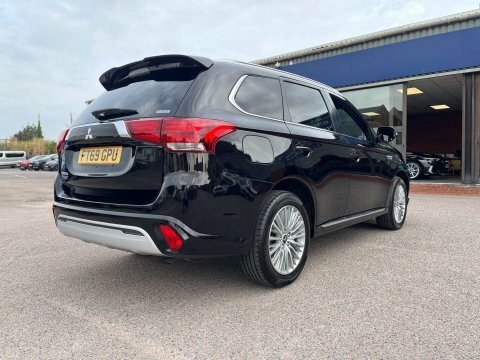 Mitsubishi Outlander 2.0 Exceed Cvt Brown #85