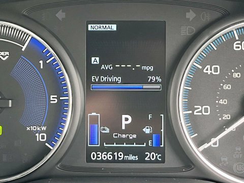 Mitsubishi Outlander 2.0 Exceed Cvt Brown #30