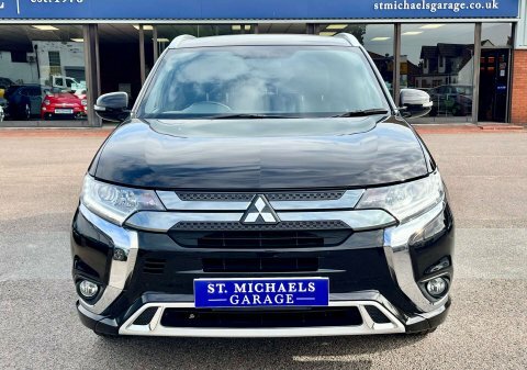 Mitsubishi Outlander Suv Black #5
