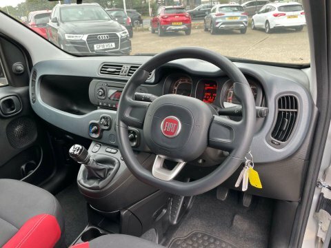 Fiat Panda 1.2 Lounge Red #16