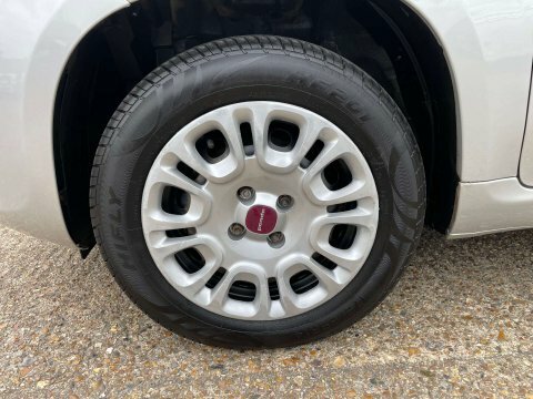 Fiat Panda 1.2 Lounge Red #14