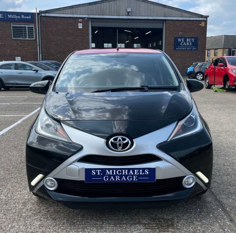 Toyota Aygo Hatchback Black #5