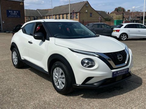 Nissan Juke Suv YC23XXG White #4