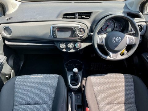 Toyota Yaris Hatchback Red #2