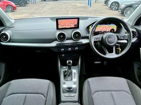 Audi Q2 Suv White #2