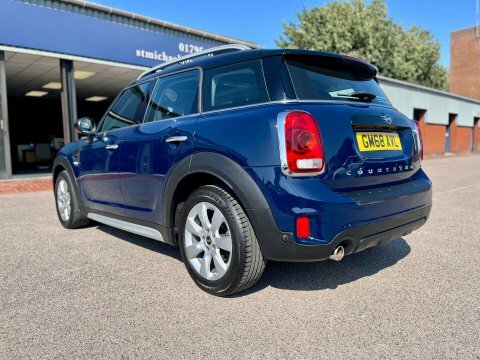 Mini Countryman Countryman Cooper Red #73