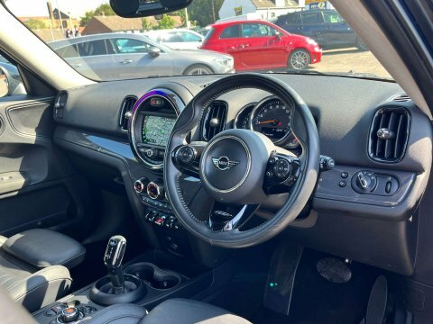 Mini Countryman Countryman Cooper Red #17