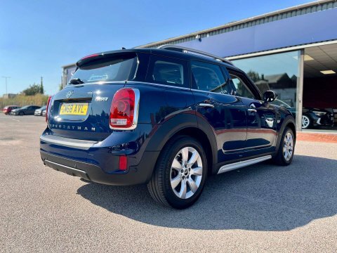 Mini Countryman Countryman Cooper Red #74