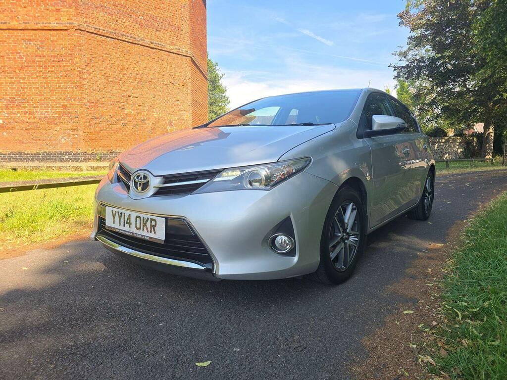 Toyota Auris 1.6 V-matic Icon Plus Multidrive S Euro 5 Silver #3