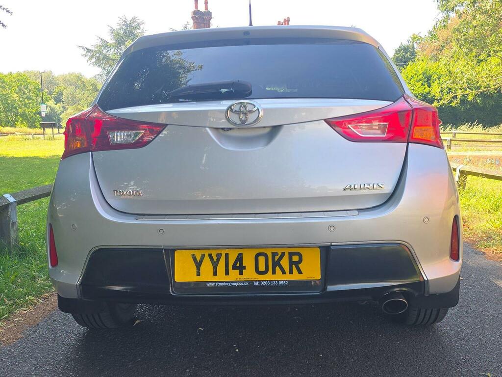 Toyota Auris 1.6 V-matic Icon Plus Multidrive S Euro 5 Silver #6
