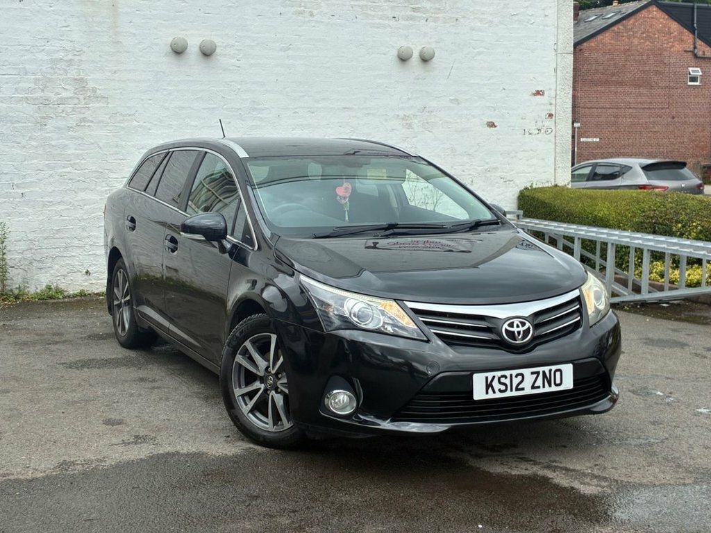 Toyota Avensis 2L Tr Black #2