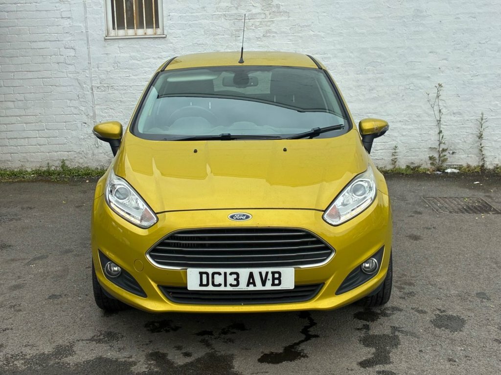 Ford Fiesta 1L Titanium Yellow #3