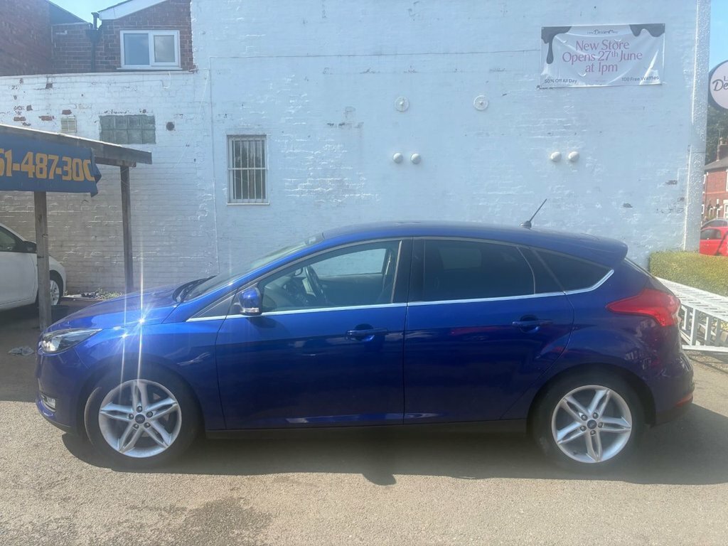 Ford Focus Hatchback 1.0 T Ecoboost Titanium 201766 Black #7