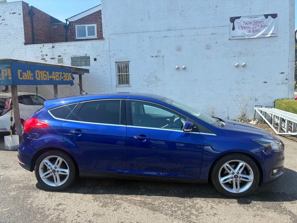 Ford Focus Hatchback 1.0 T Ecoboost Titanium 201766 Black #13
