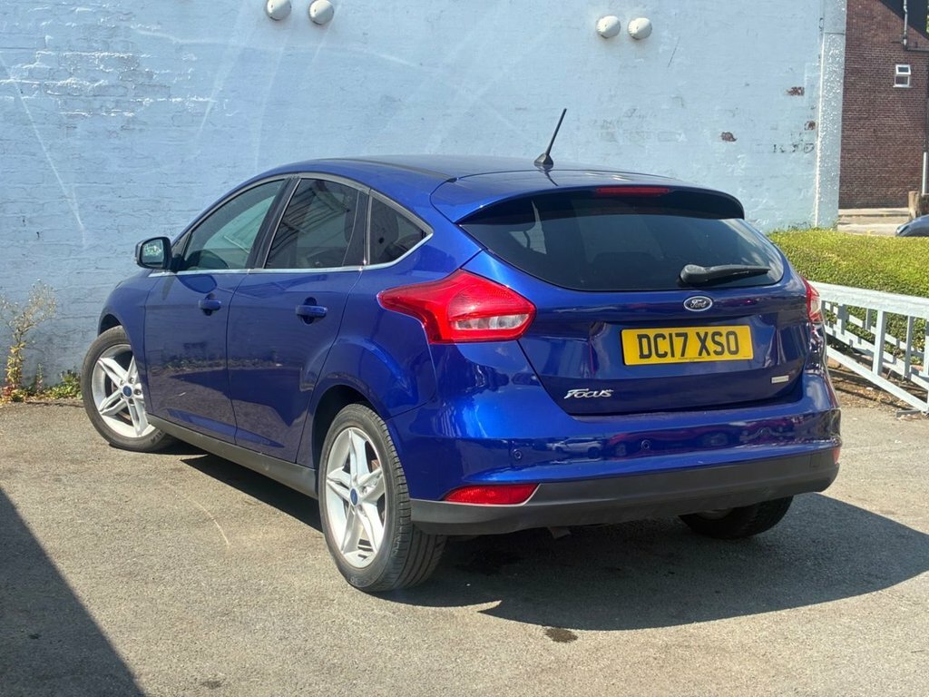 Ford Focus Hatchback 1.0 T Ecoboost Titanium 201766 Black #8