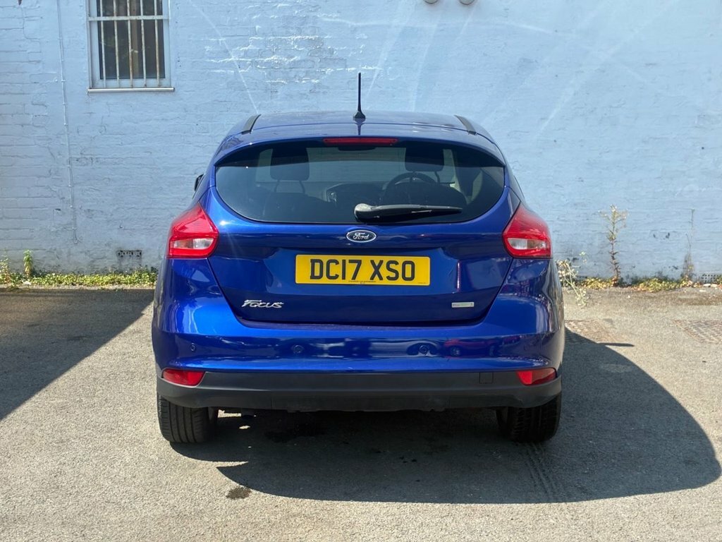 Ford Focus Hatchback 1.0 T Ecoboost Titanium 201766 Black #10