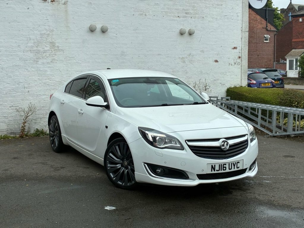 Vauxhall Insignia 2L Elite Nav White