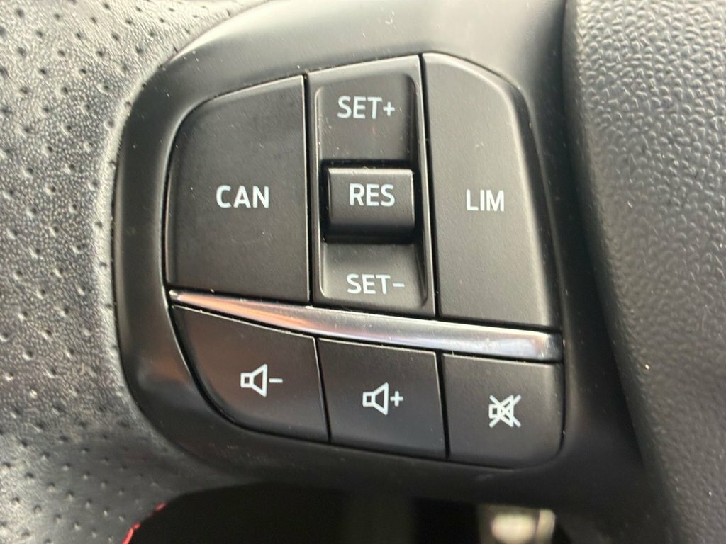 Ford Fiesta 1.5 Ecoboost St-2 Performance Pk Navigation White #40