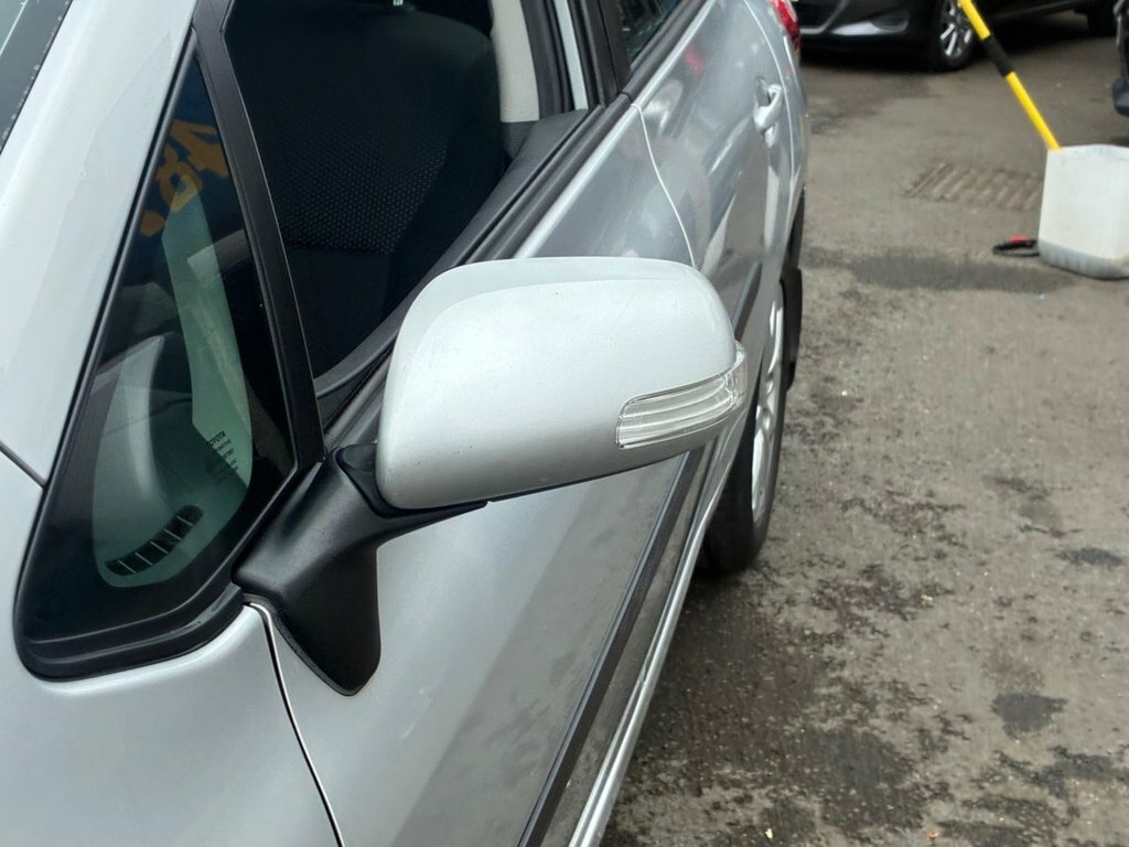 Toyota Auris Tr Blue #31