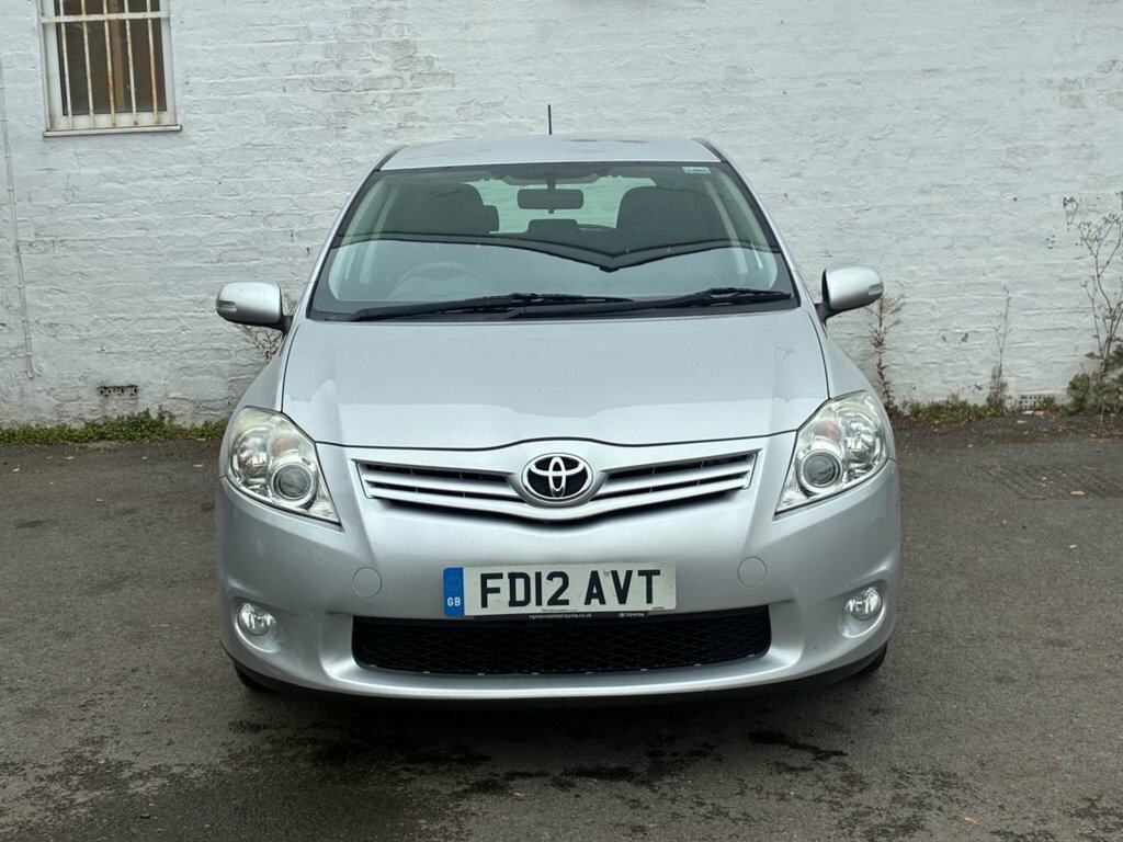 Toyota Auris 1.4L Colour Collection Silver #4