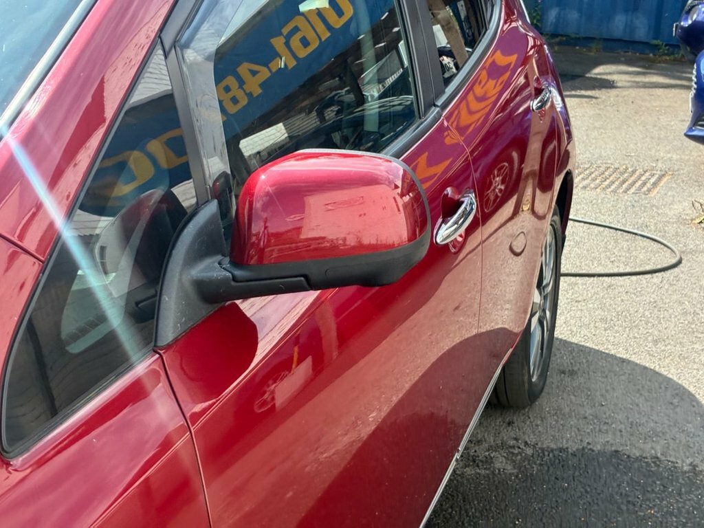 Nissan Leaf 80Kw Acenta 30Kwh Hatchback Red #33