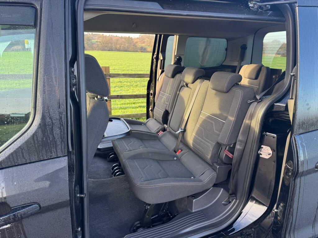 Ford Grand Tourneo Connect 1.5 Tdci Titanium Euro 6 Ss Black #2